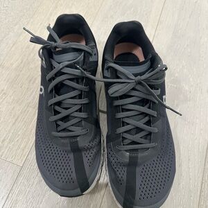 On Running Women’s Charcoal and Black Sneakers